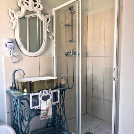 Guest house Gioia Chic & Economy *