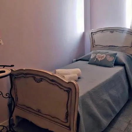 Gioia Chic & Economy Guest house