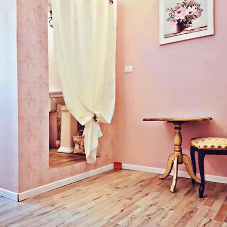 Gioia Chic & Economy Guest house