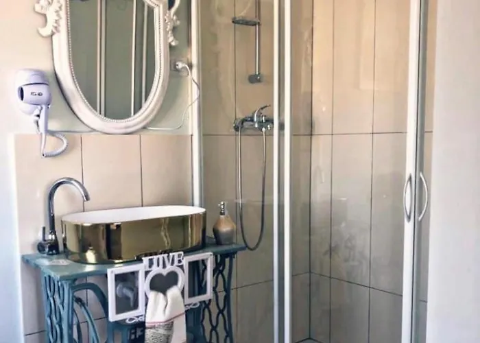 Casa de hóspedes Gioia Chic & Economy 3*